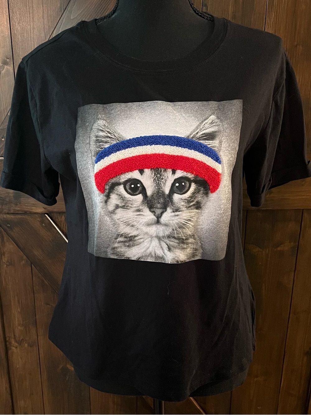 Zoe + Liv Cuffed Black T-Shirt with Cat Wearing Red, White & Blue Sweatband Sz M